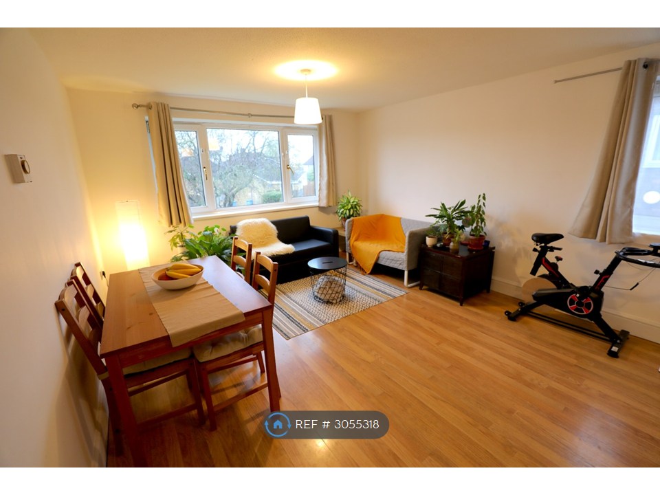 Flat   Charles Crescent, Harrow, London photo 4