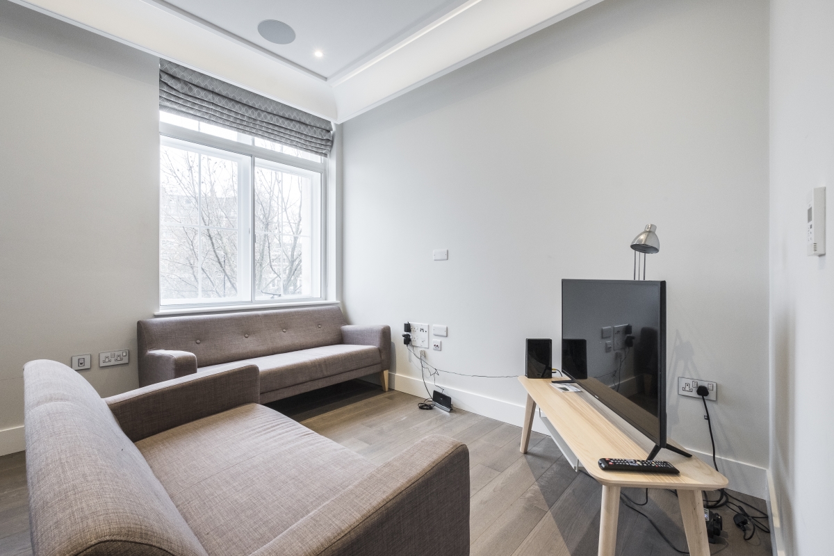 Flat 7, St. Bartholomew House, 58, West Smithfield, London photo 4