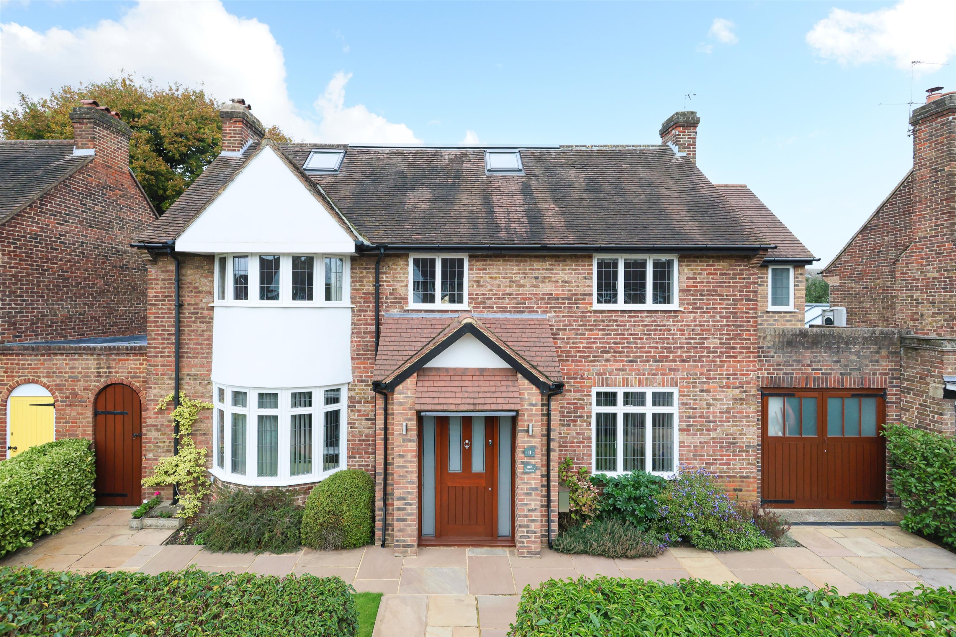4 bedroom link-detached house for sale 0