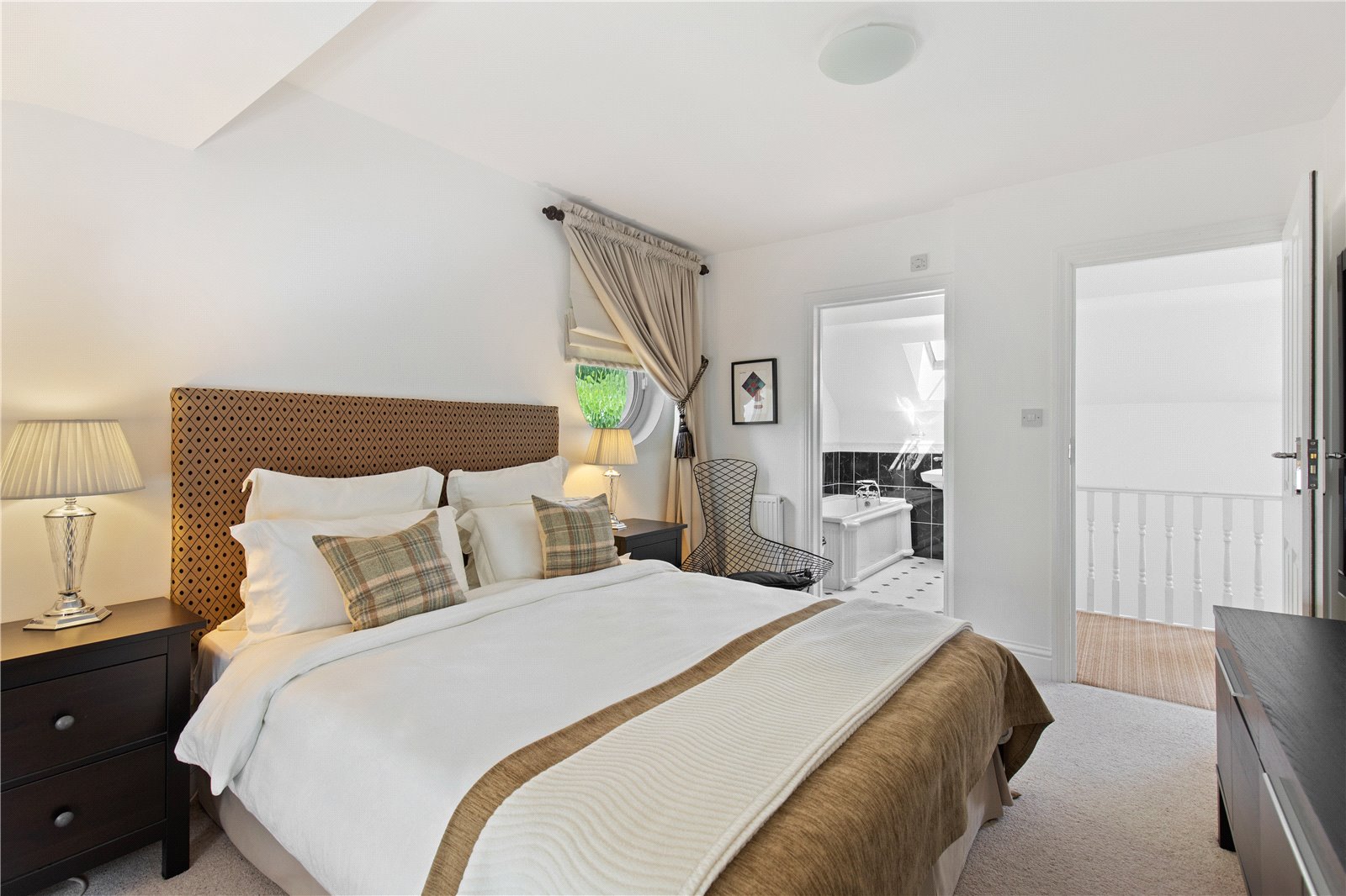 Photos of Ifield Road, Charlwood, Horley, Surrey RH6 64993423