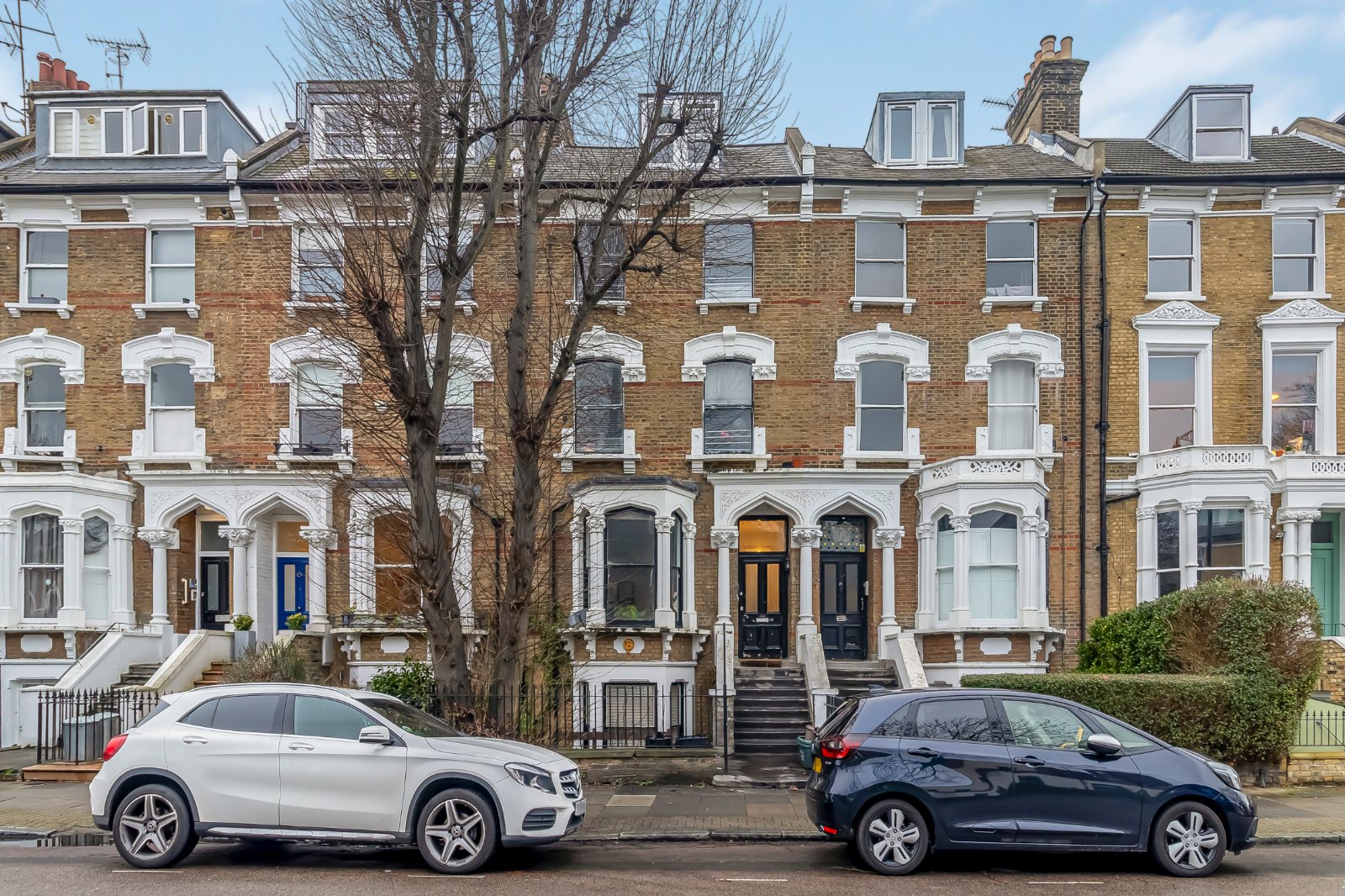 2 bedroom flat for sale 0