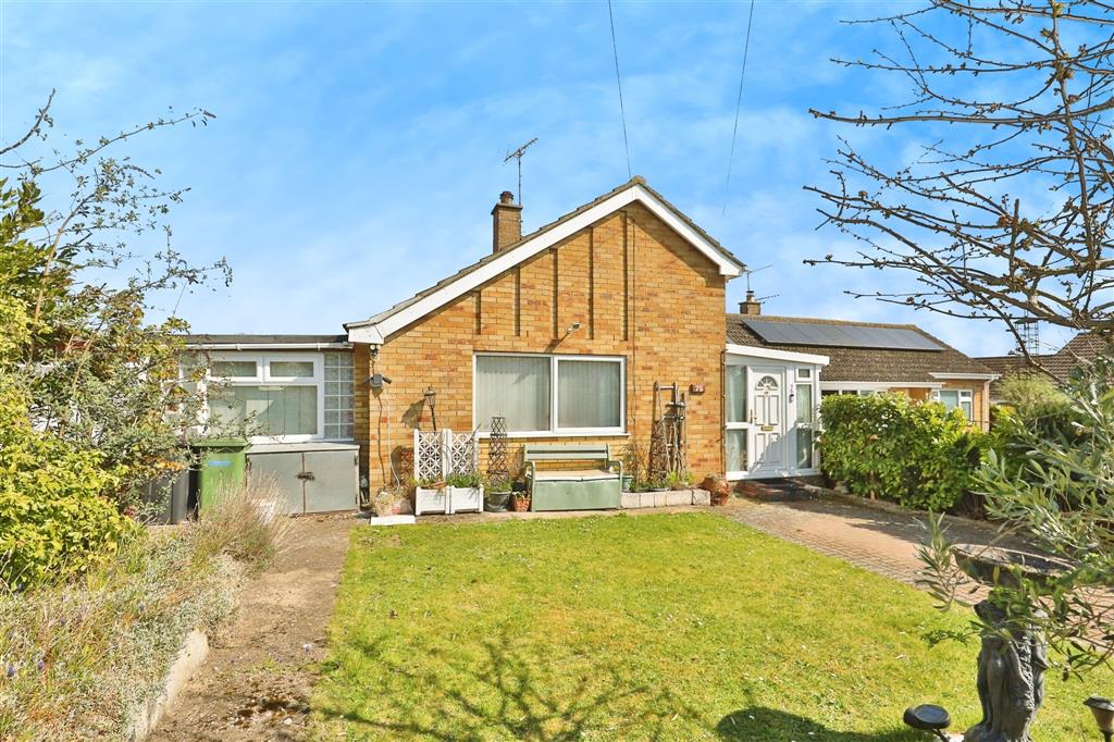 Westfields, Narborough, King's Lynn PE32 photo 3