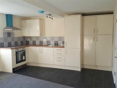 Flat 2, 100, High Street, BURTON ON TRENT photo 2