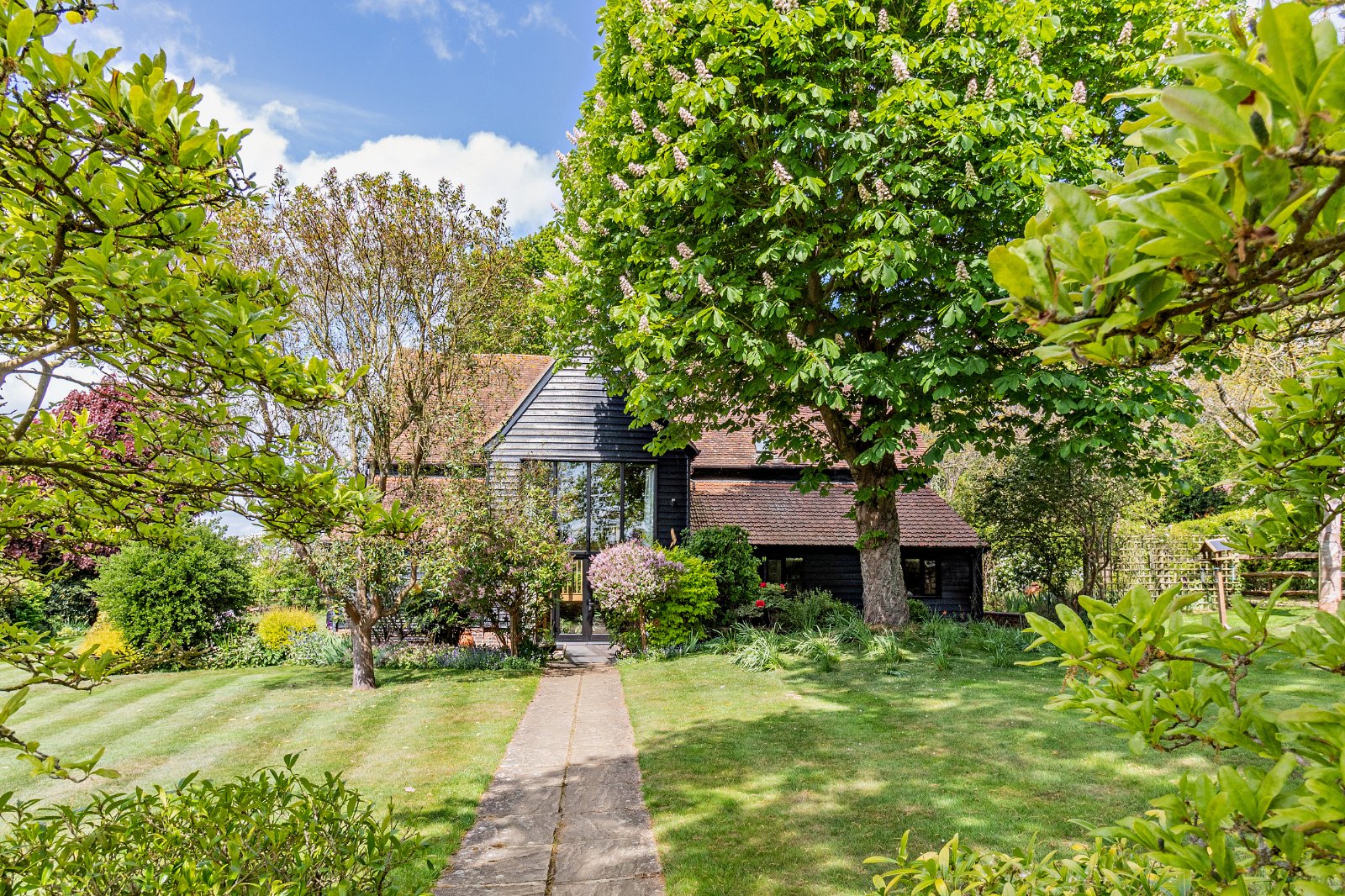 4 bedroom equestrian property for sale 0