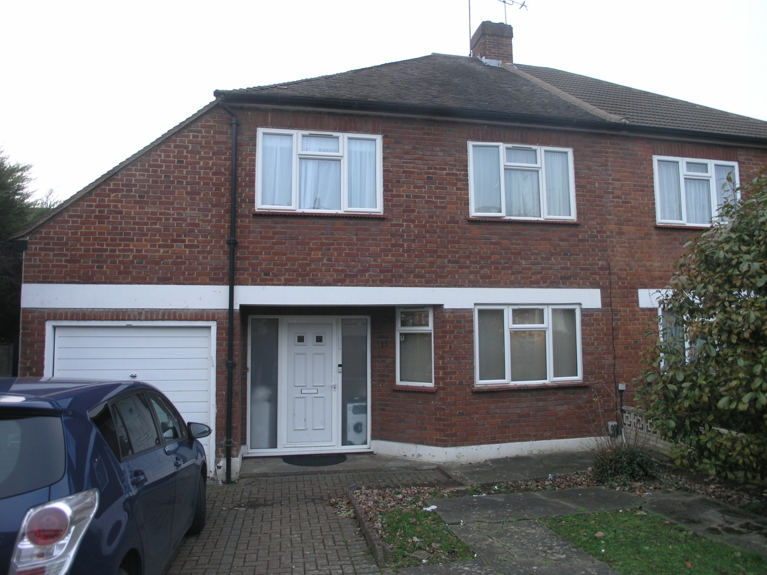 3 bedroom semi-detached bungalow for sale 0