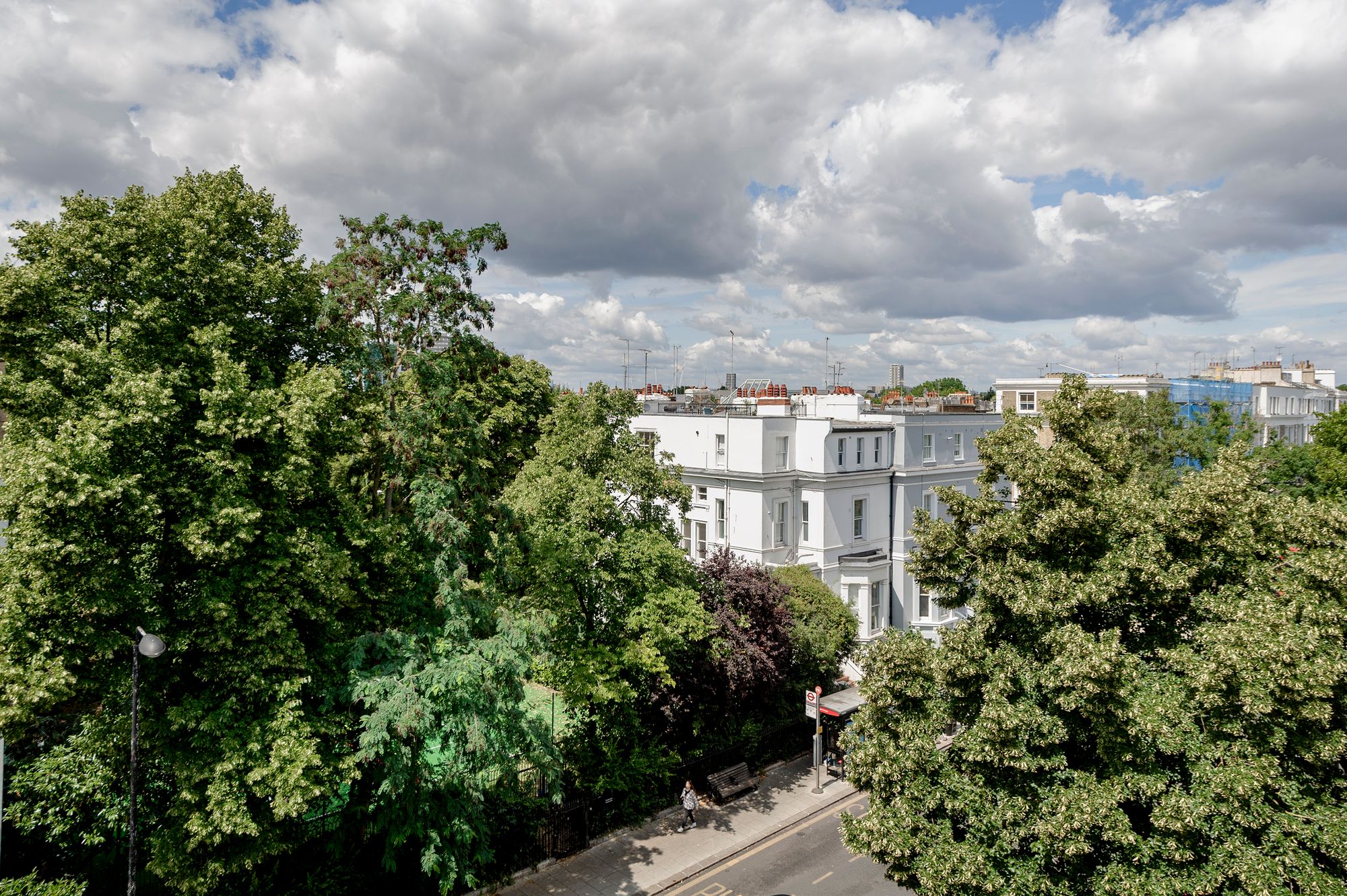 3 bedroom flat for sale 0