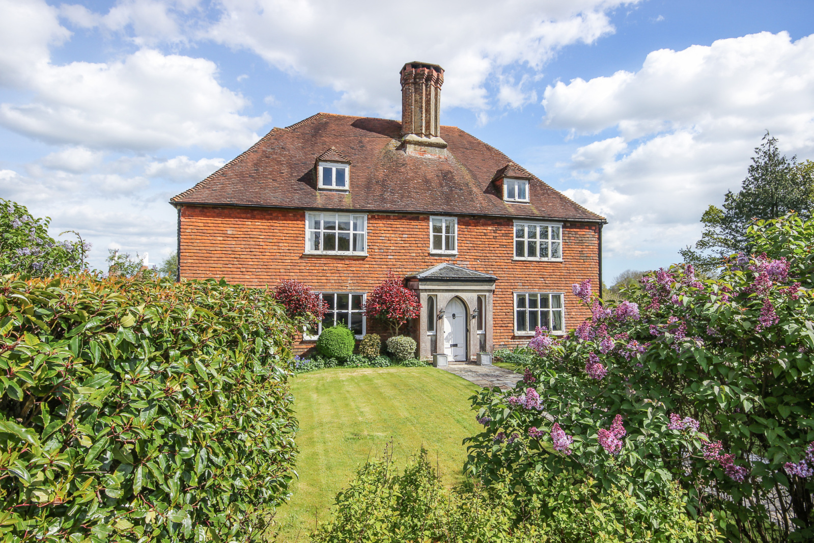 8 bedroom detached house for sale 0