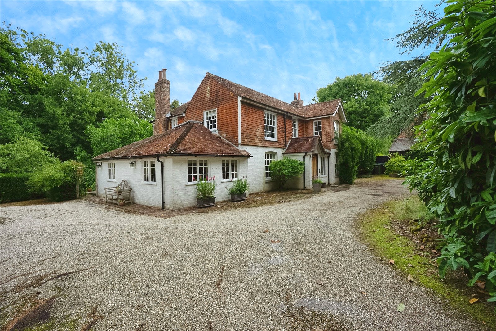 5 bedroom detached house for sale 0