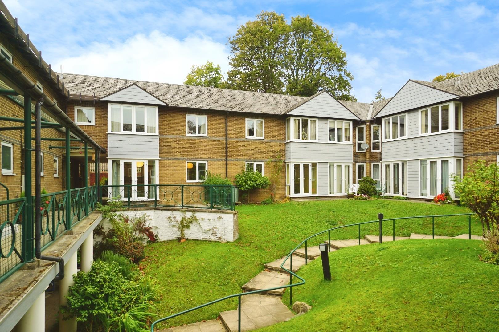 1-bed flat on Apartment 16, Lifestyle House, 2 Melbourne Avenue, Sheffield, £90,000