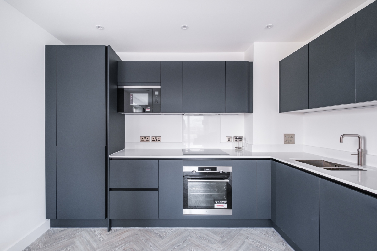 Flat 32, Raphis Court, 2, Hermitage Lane, London photo 4
