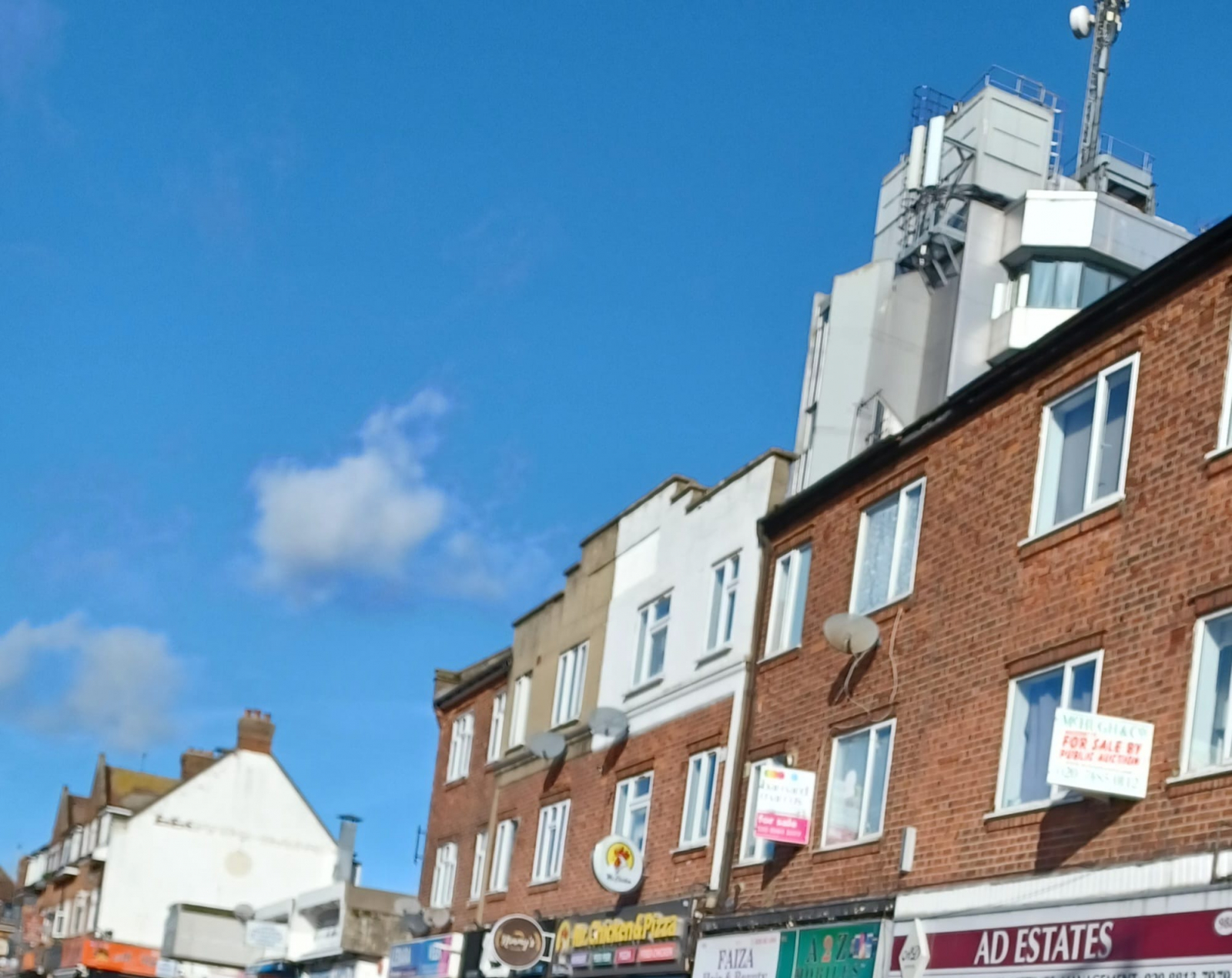 998 Uxbridge Road, HAYES photo 3