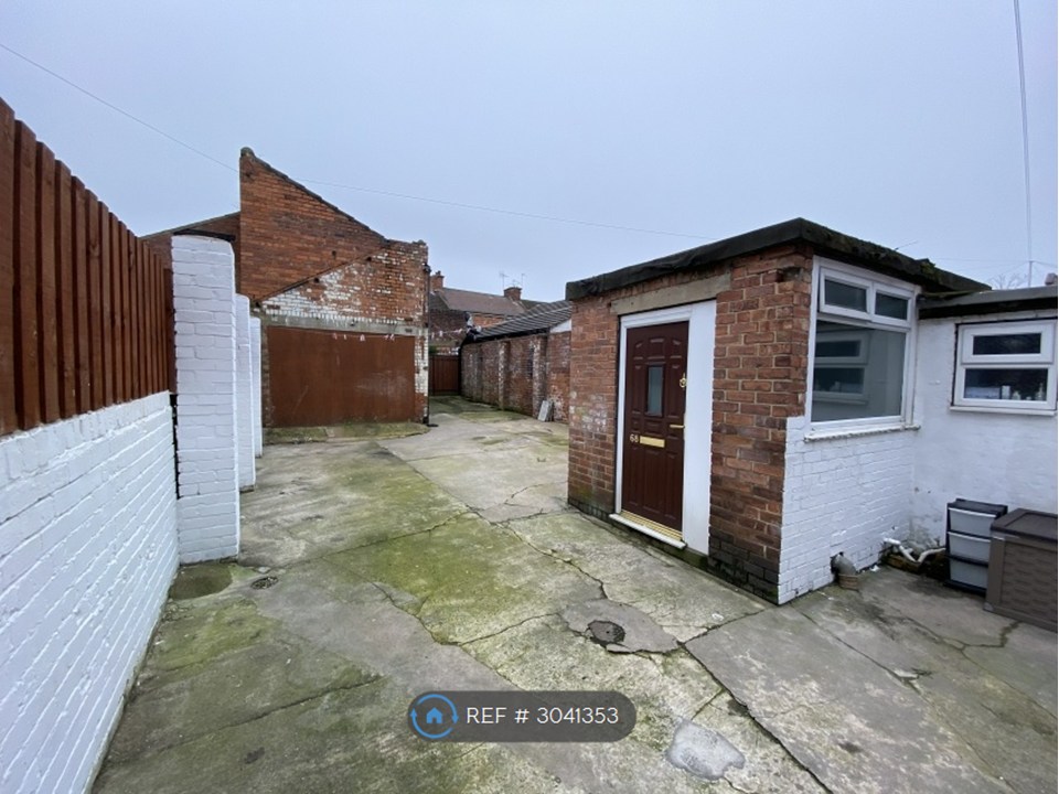 Flat  Coronation House Muglet Lane, Rotherham photo 5