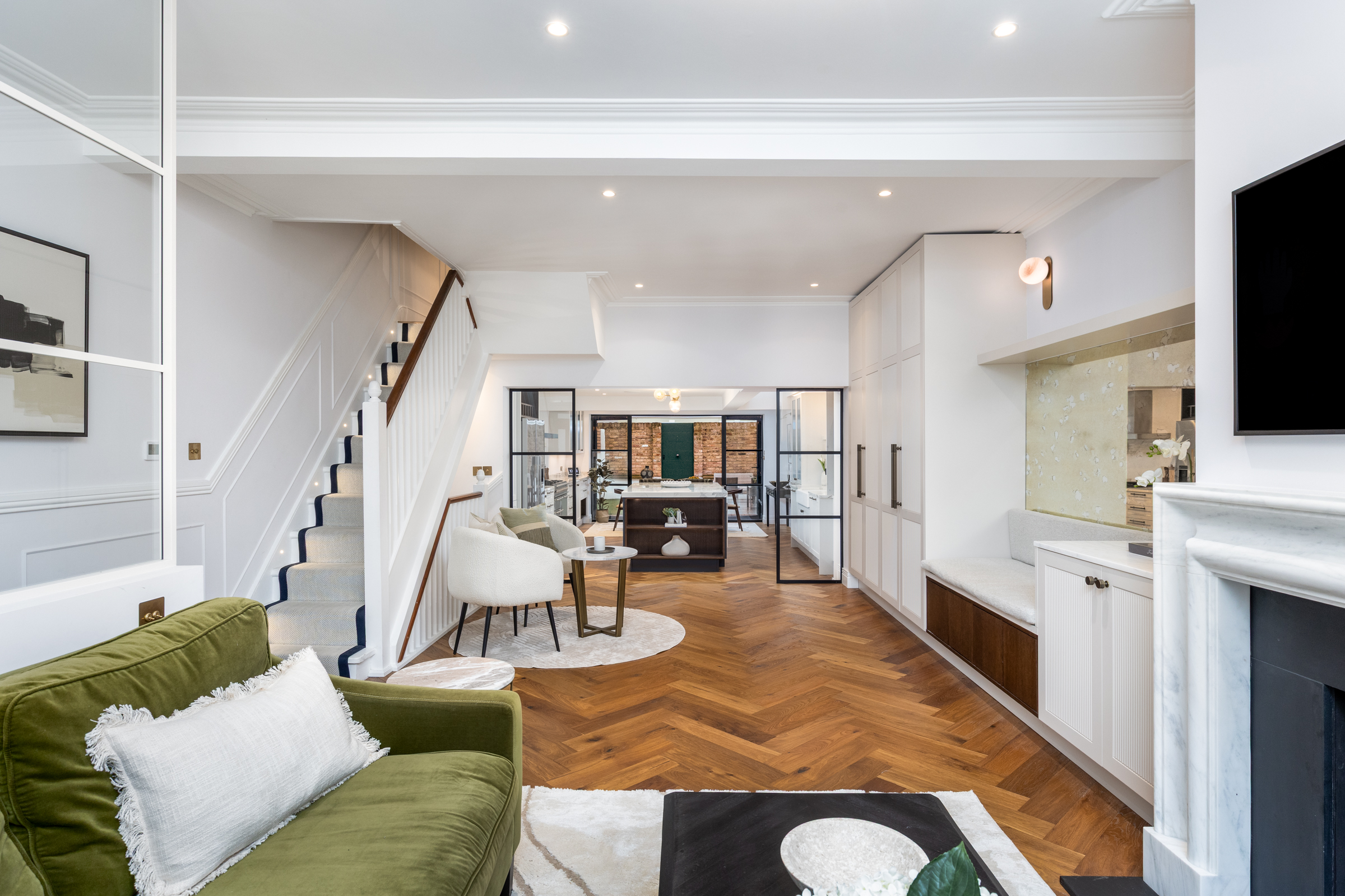 4 bedroom terraced house for sale in London