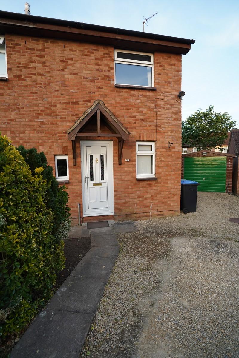 12, Maitland Close, Chippenham photo 2