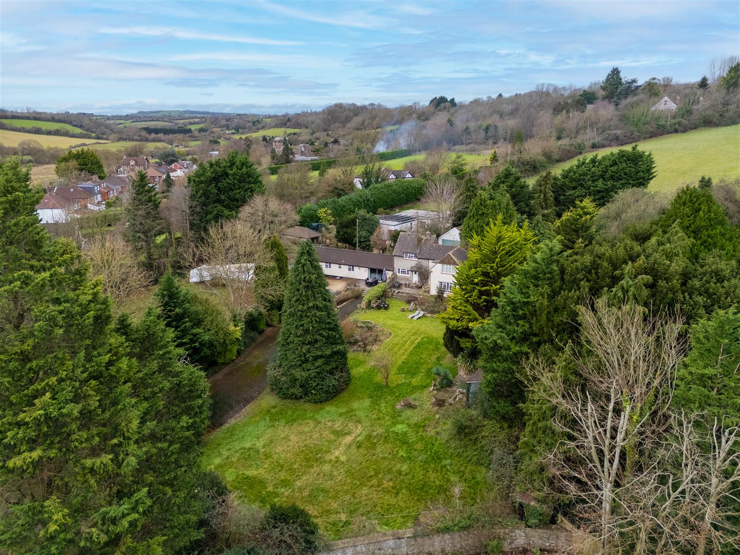 4 bedroom detached house for sale 0
