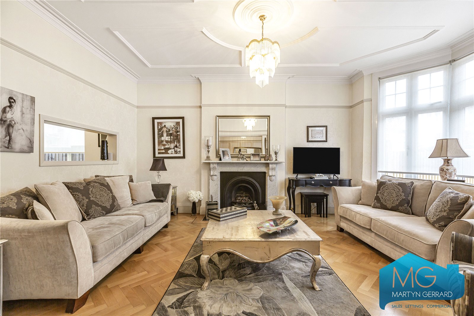 4 bedroom semi-detached house for sale 0