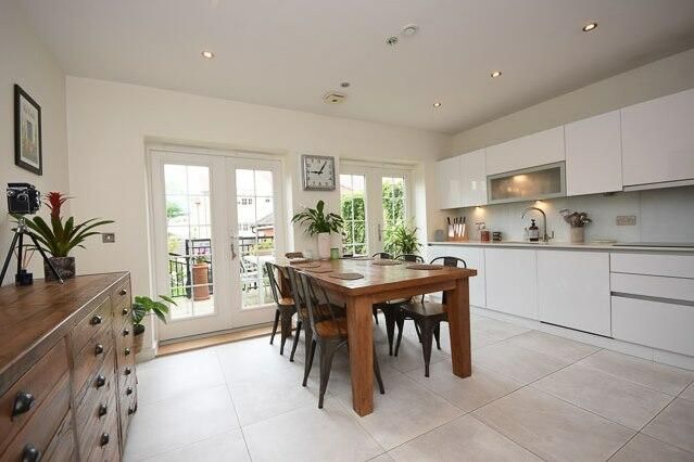4 bedroom detached house for sale 0