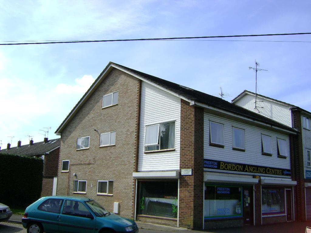4 The Flat, Elmfield Court, Liphook Road, Lindford photo 5