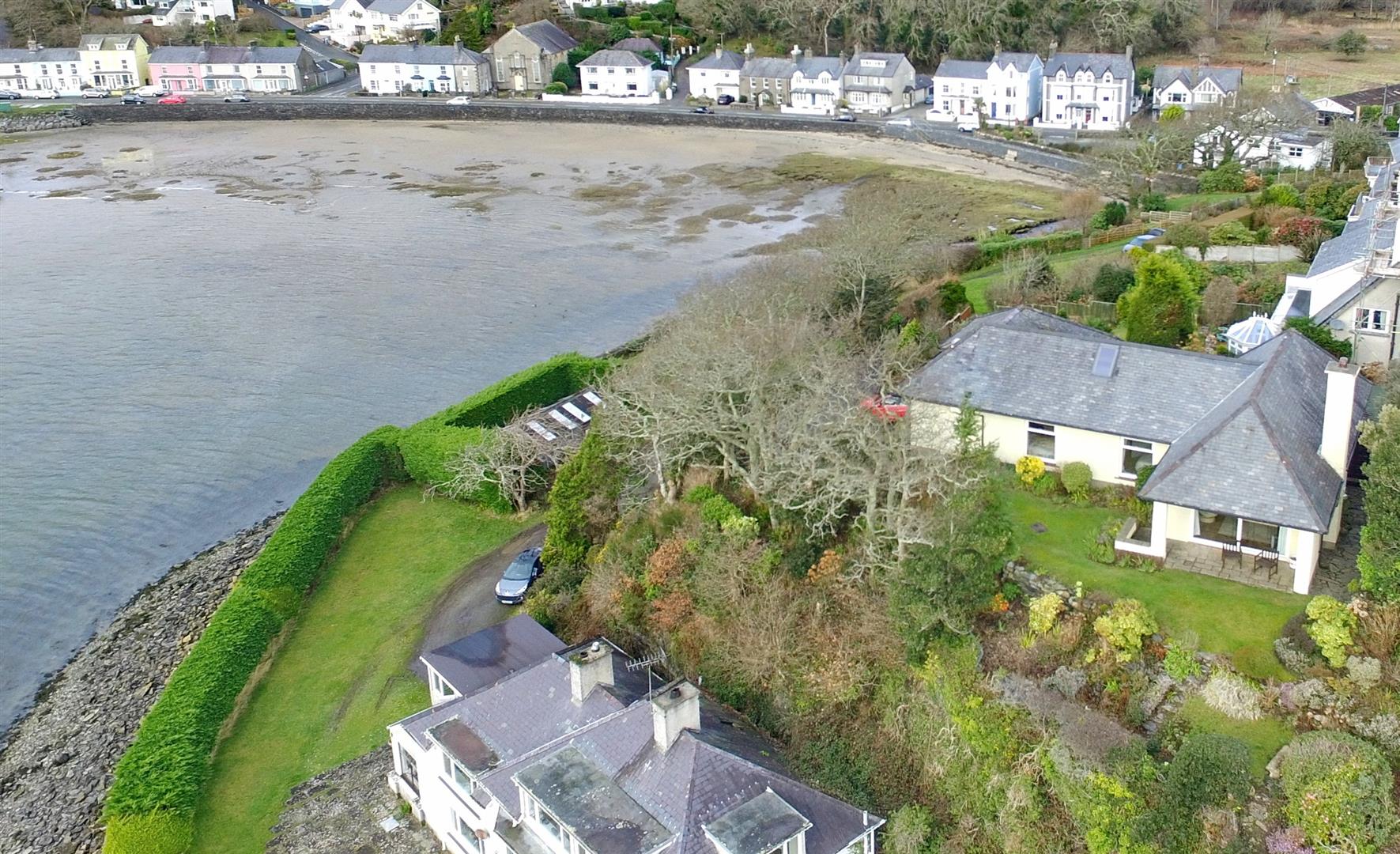 3 bedroom flat for sale in London