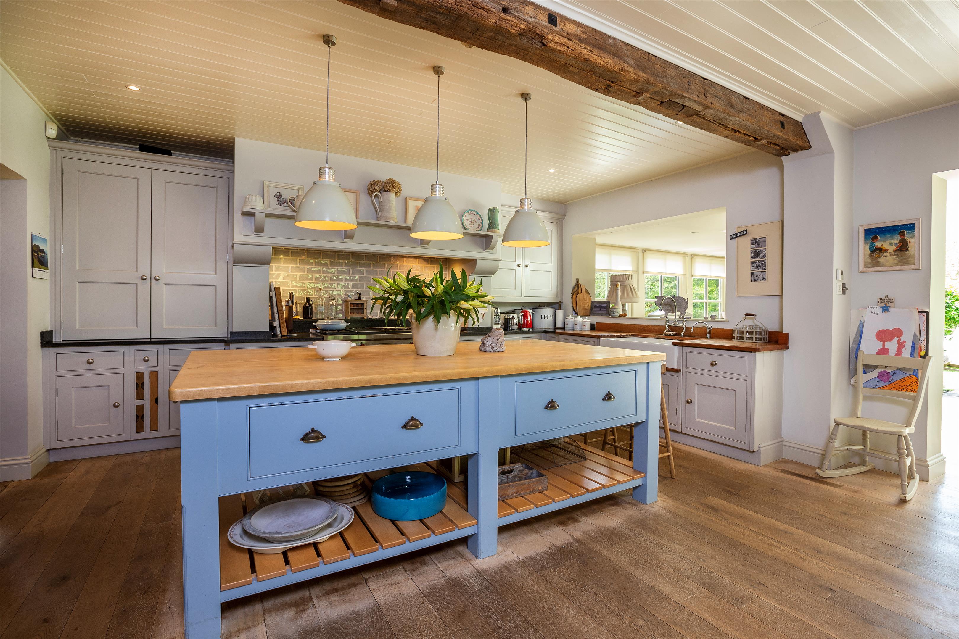 Photos of Mill Lane, Chiddingfold, Godalming, Surrey GU8. 64945271