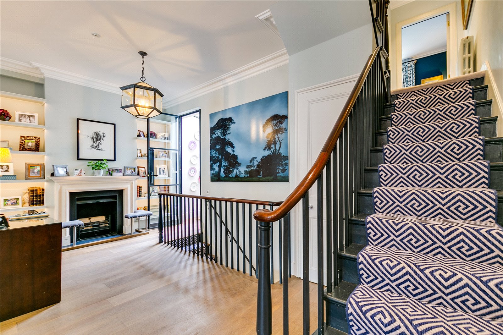 6 bedroom end terrace house for sale 0