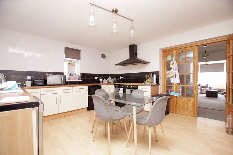 73, Fisgard Road, Gosport photo 4