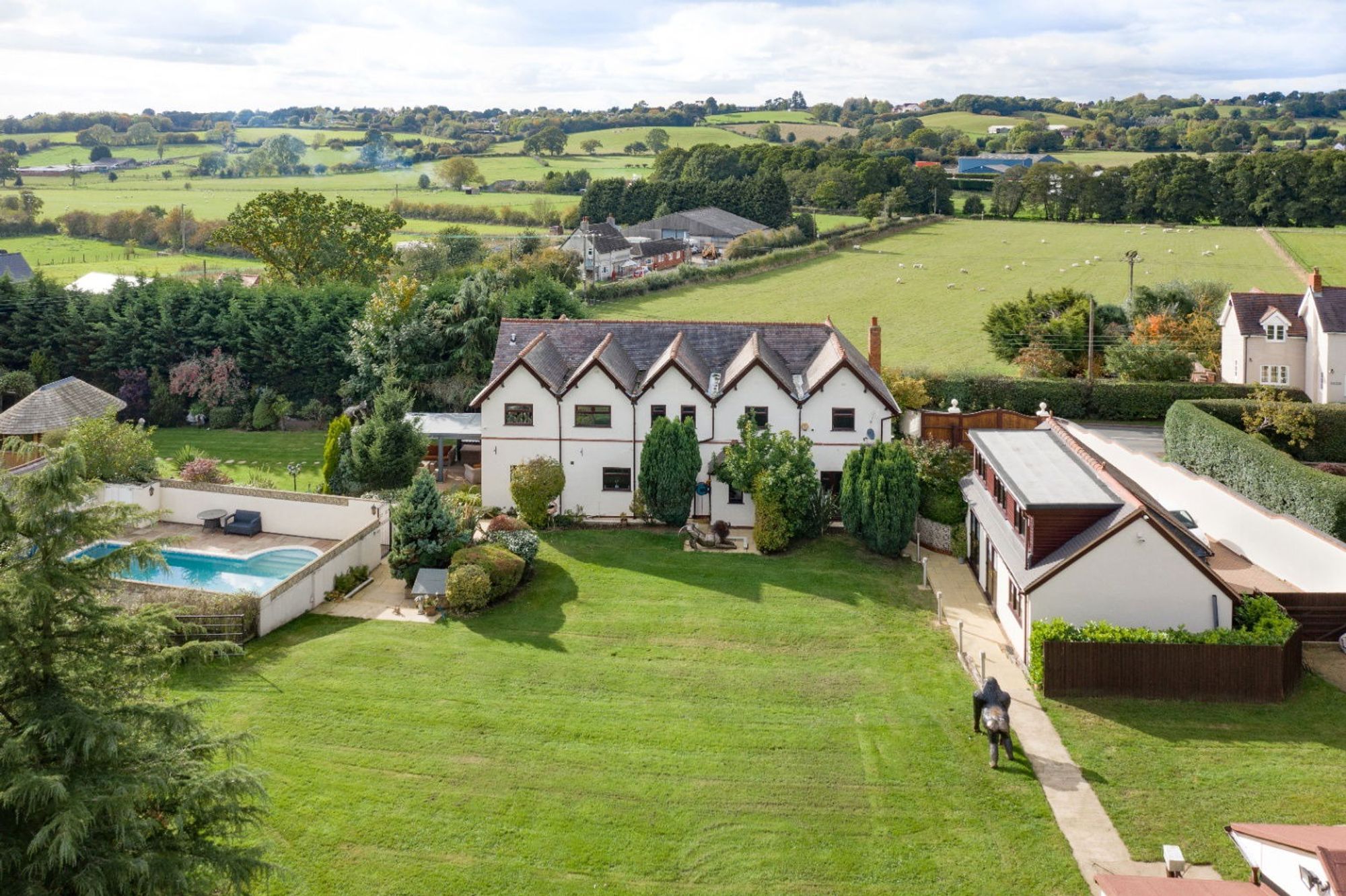 2 bedroom flat for sale