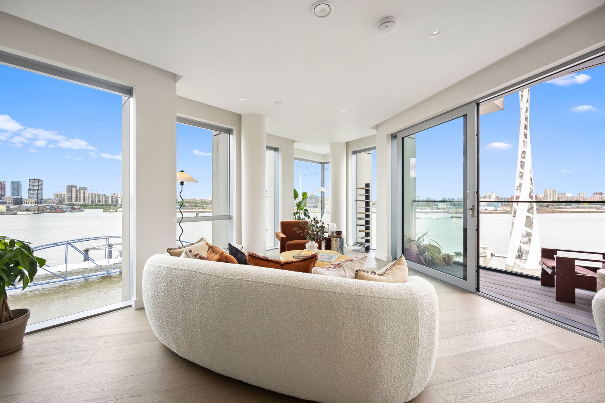 3-bed flat on Flat 508, 4 Cutter Lane, London, £1,060,000