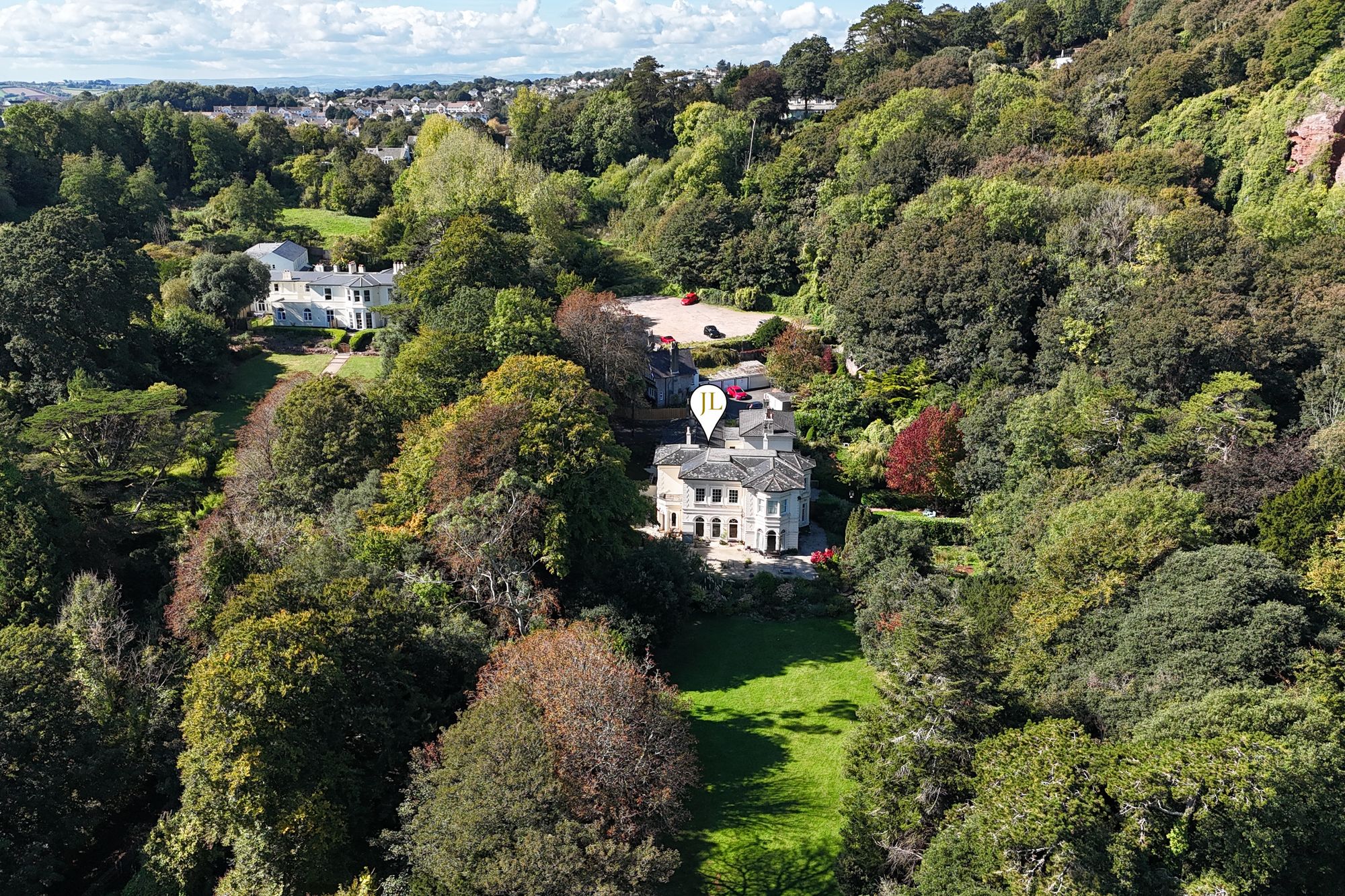 3-bed flat on 3 Watcombe Court, Torquay, £280,000