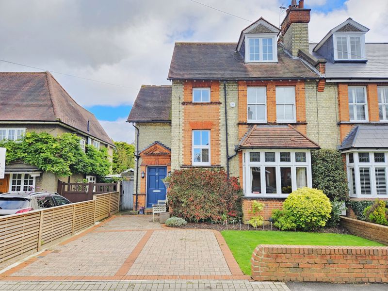 5 bedroom property for sale 0