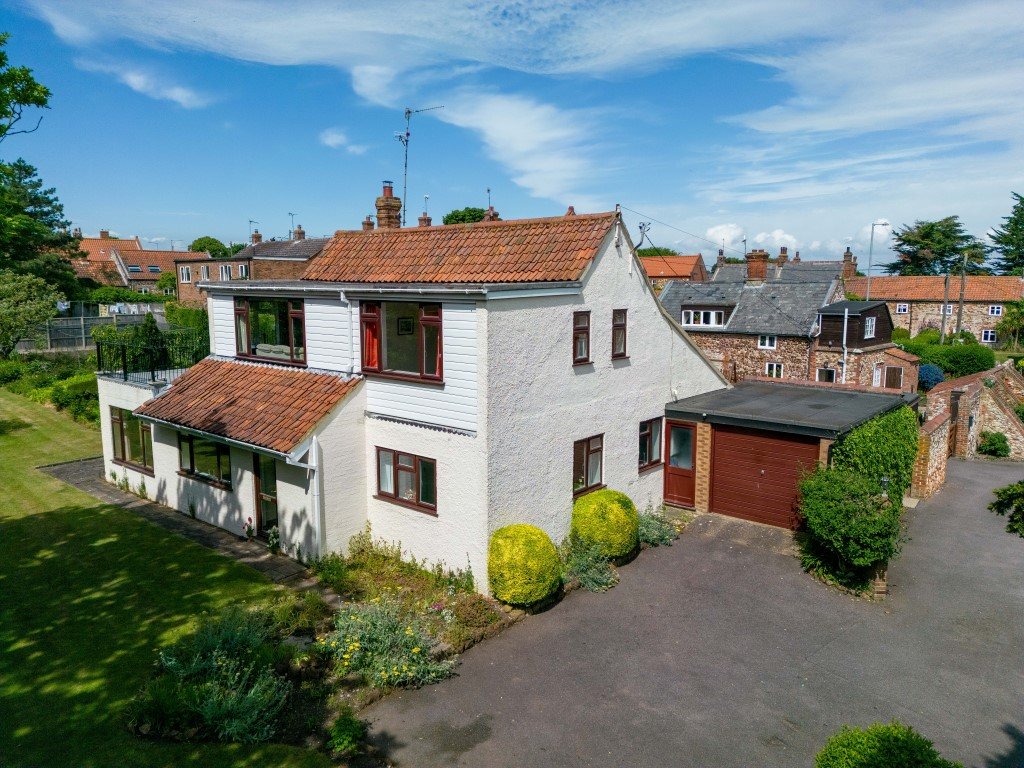 4-bed house on Oakwood, 78, Old Hunstanton Road, Hunstanton, £1,000,000