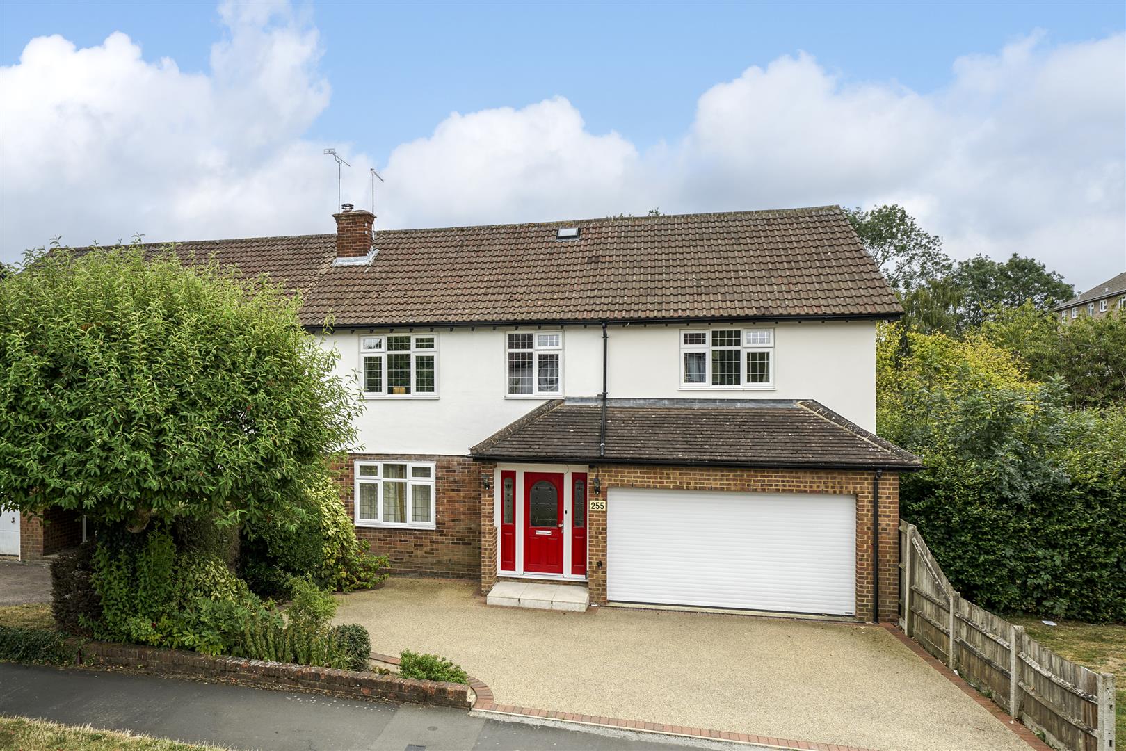 4-bed other on 255, The Ridgeway, St. Albans, £1,075,000