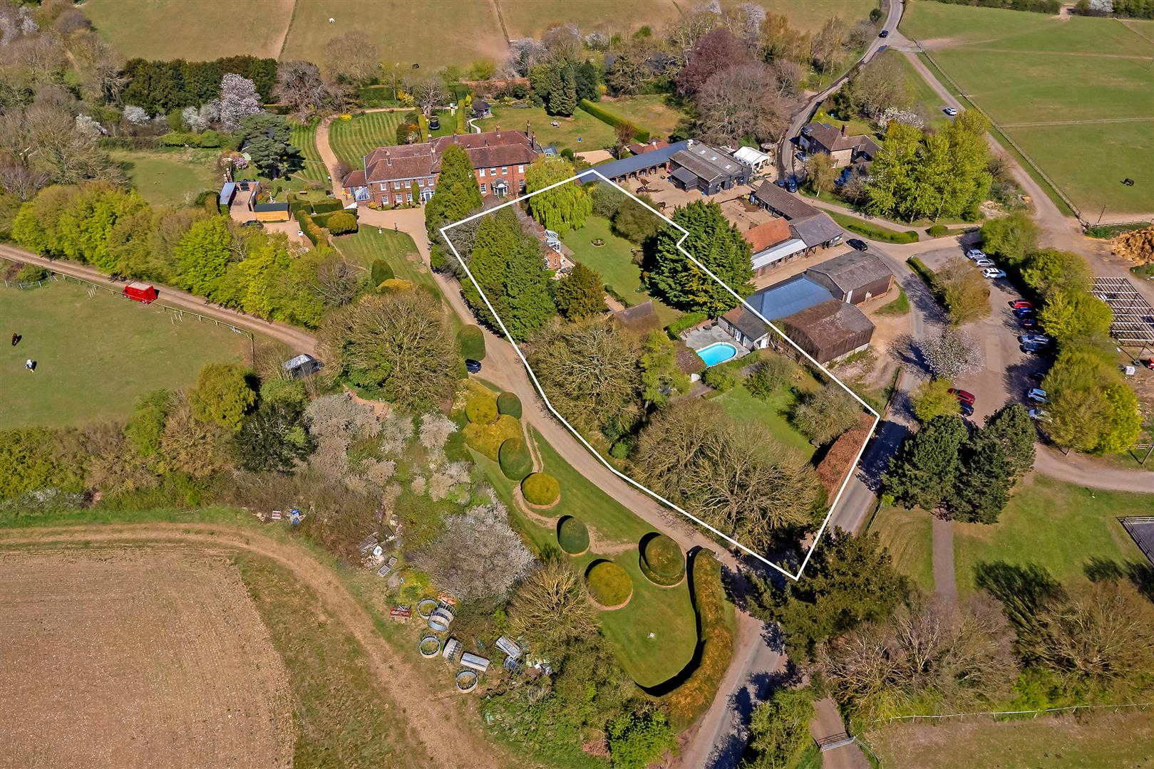 5 bedroom detached house for sale 0