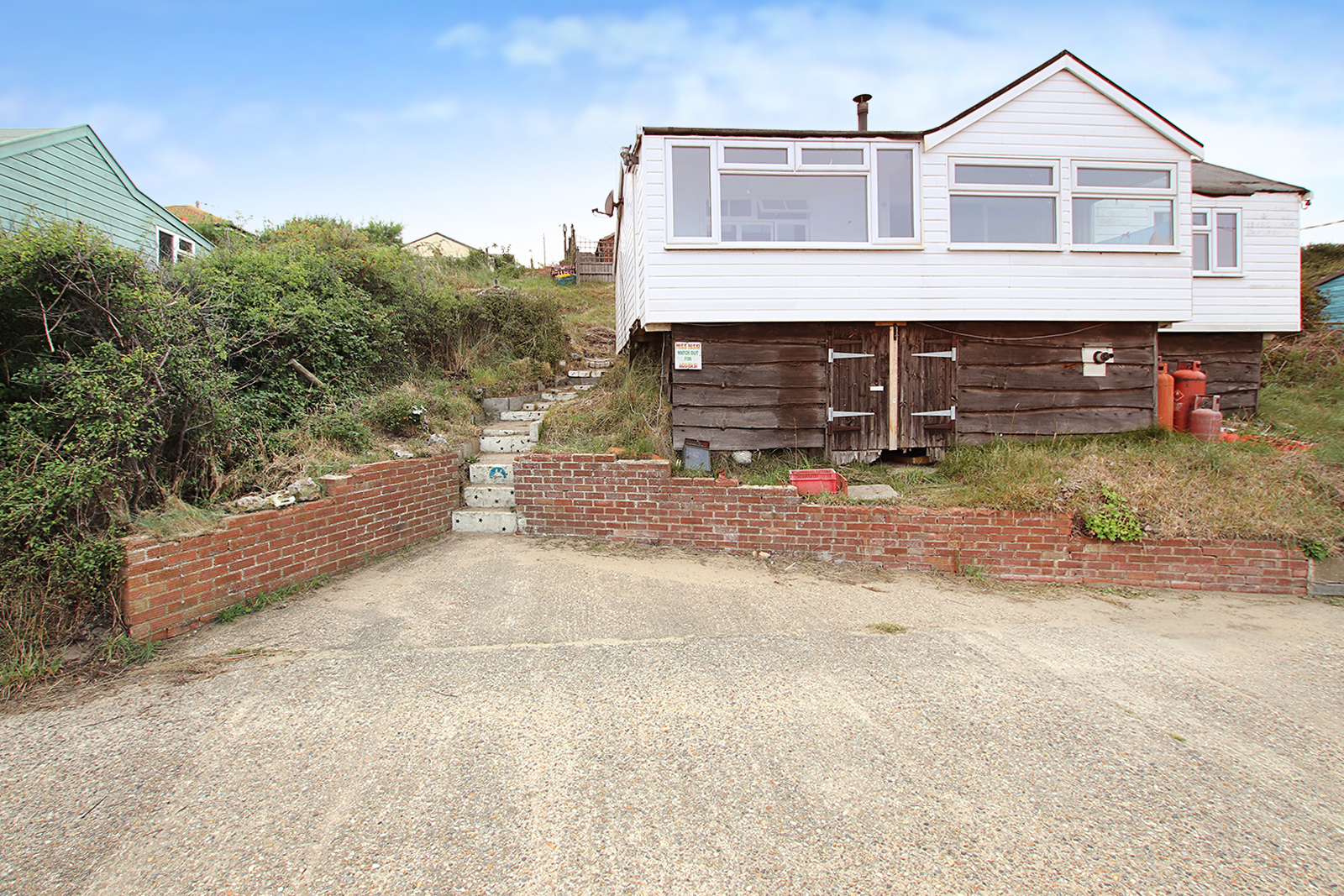 Free property report 257 The Marrams Track, Hemsby, NR29 4JN Chimnie