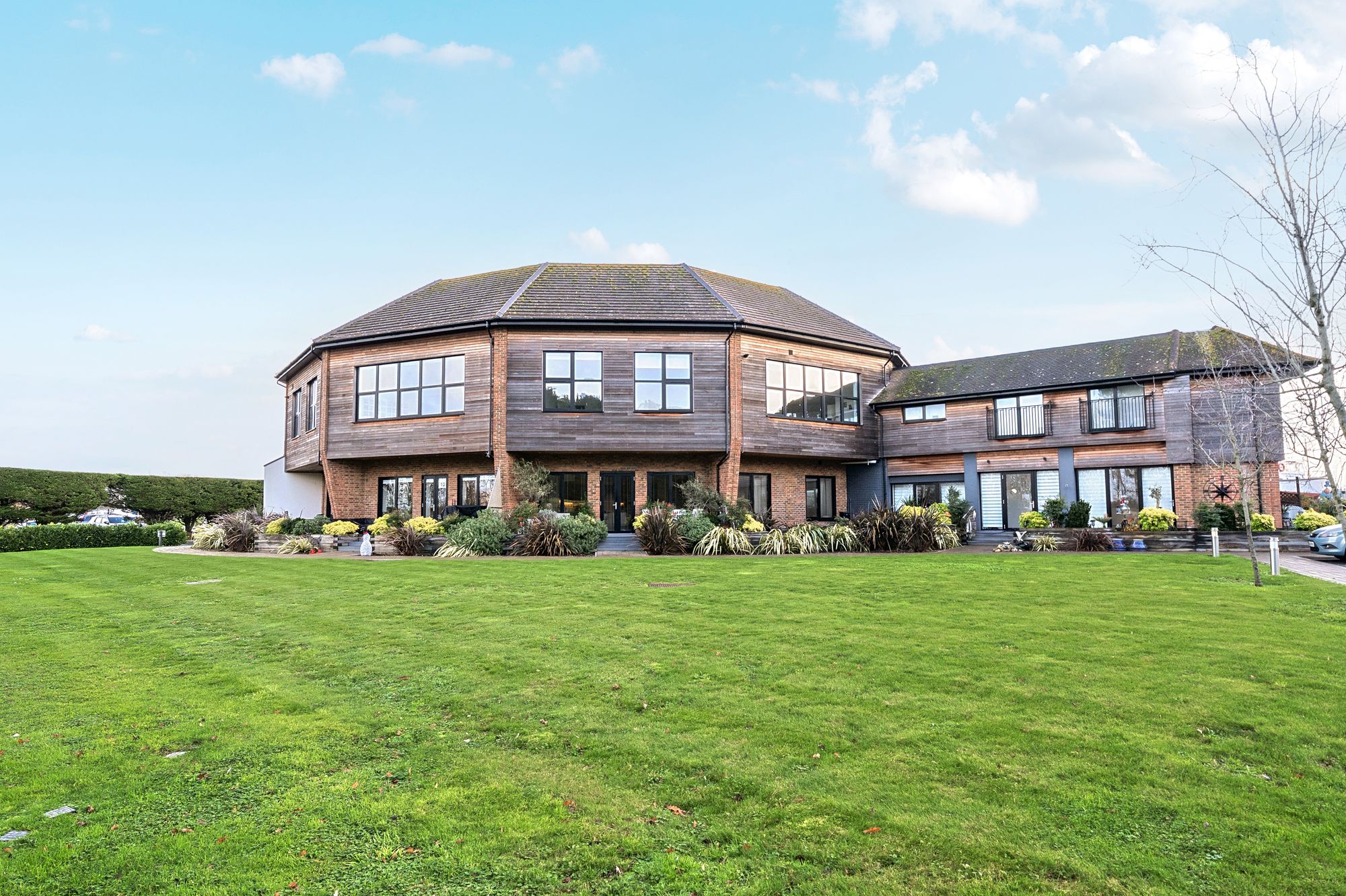 Apt 5, The Round House Northney Marina, Hayling Island photo 2