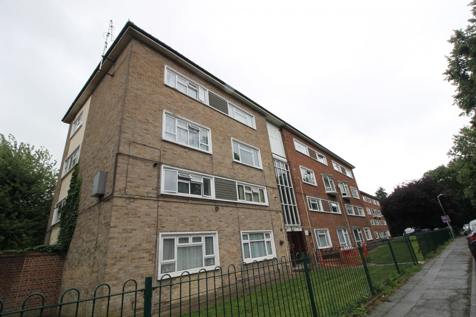 85, Wordsworth Way, West Drayton photo 2
