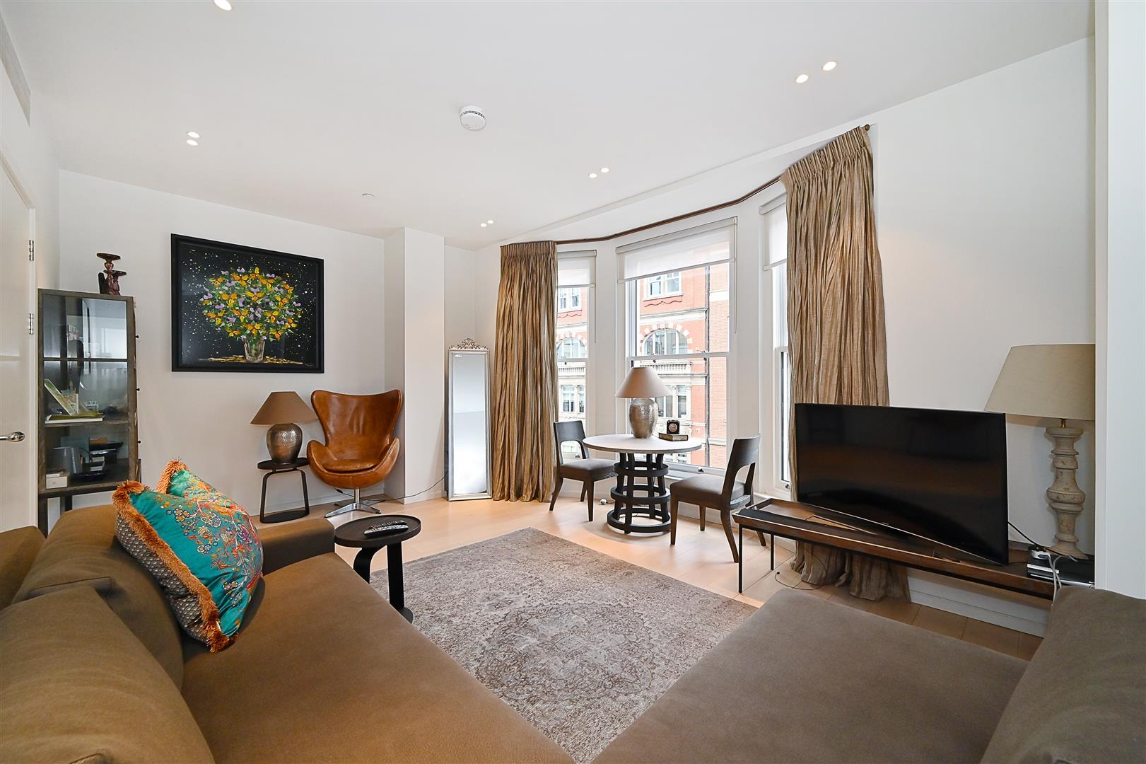 2 bedroom flat for sale 0