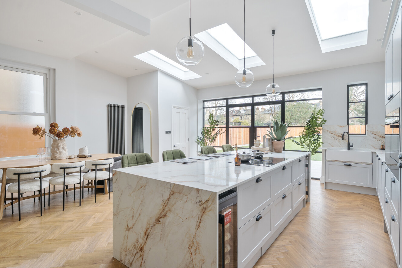 6 bedroom semi-detached house for sale 0