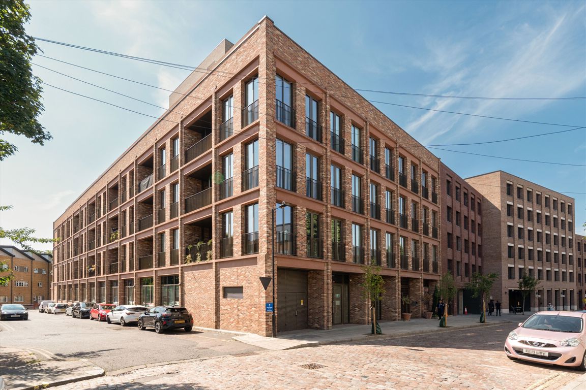 2 bedroom flat for sale 0