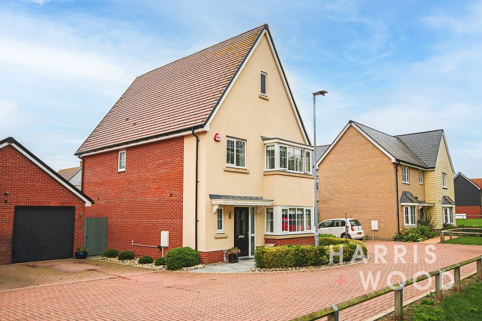 33 Memorial Way, Colchester, Essex photo 2