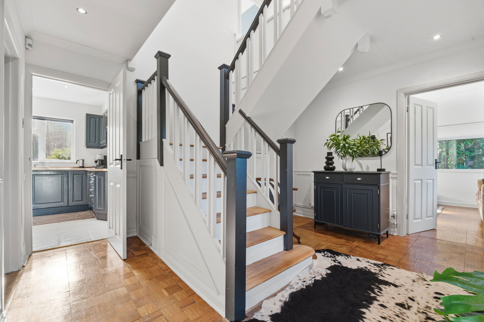 4 bedroom detached house for sale 0