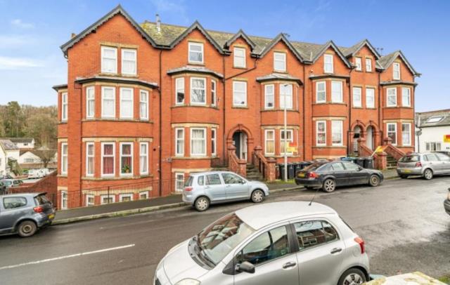 Flat 4 The Reddings, Alexandra Road, Llandrindod Wells photo 2