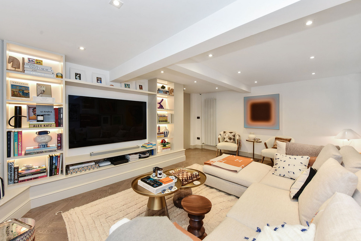 2 bedroom flat for sale 0