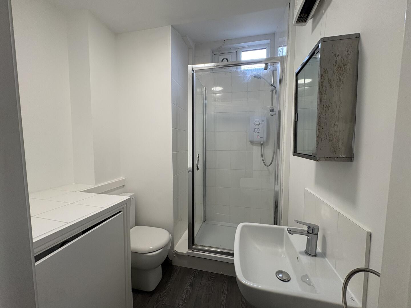 Flat 4B, 17-19, Alexandra Road, Sale photo 2