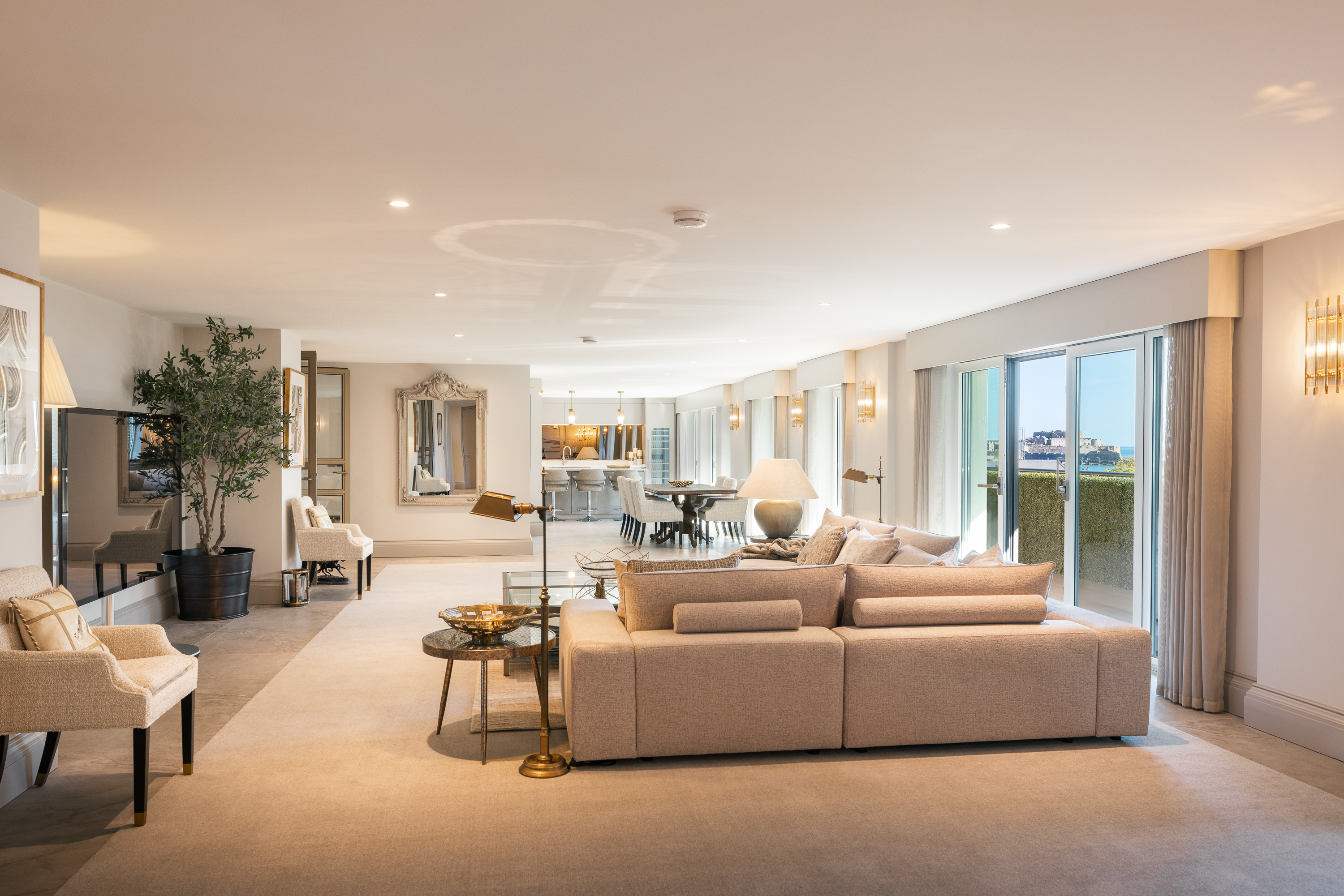 3 bedroom flat for sale in Guernsey