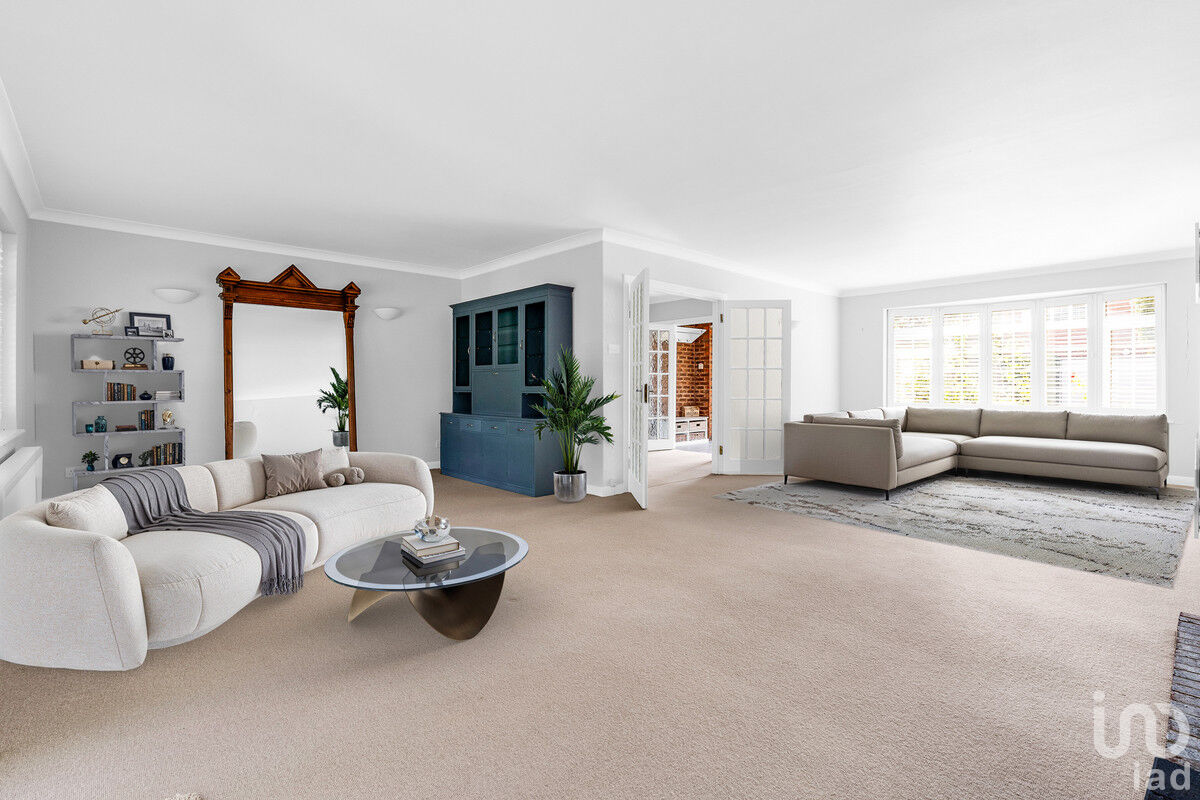 4-bed detached on 1, Hazel Mead, Barnet, £1,300,000