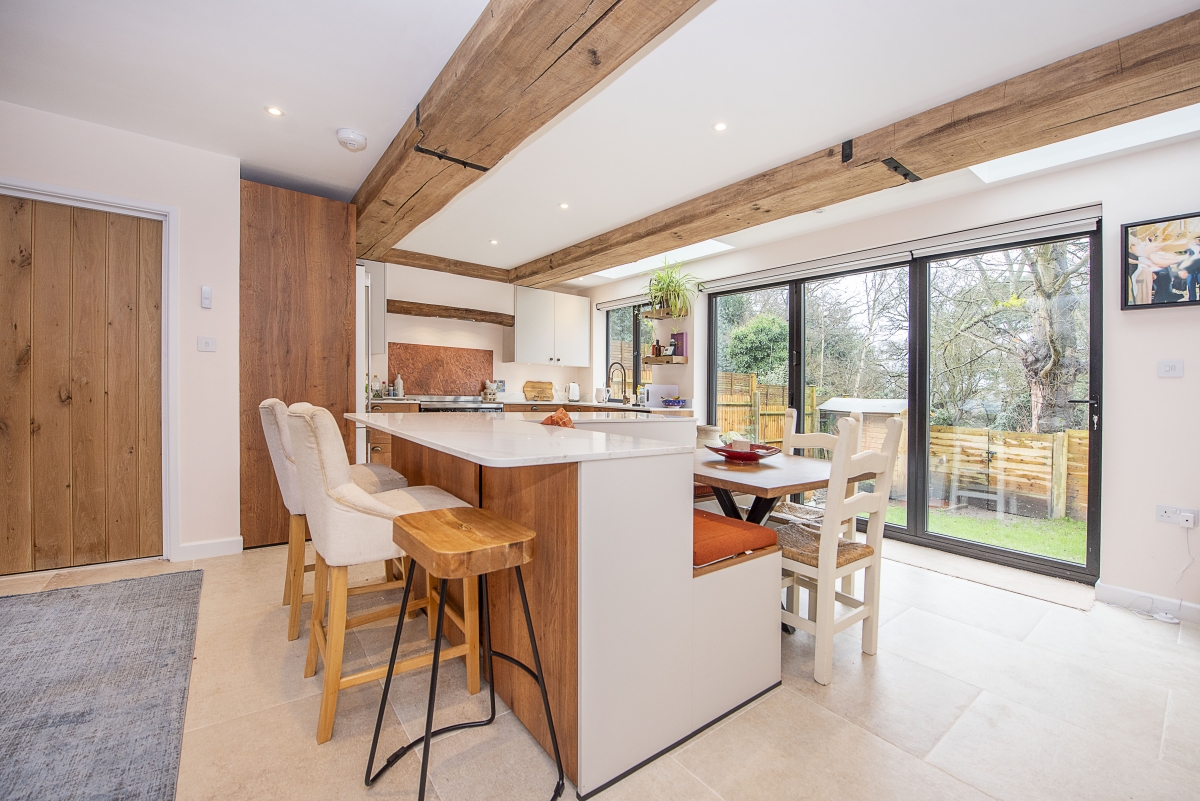 5, Beech Close, Wimbledon photo 2
