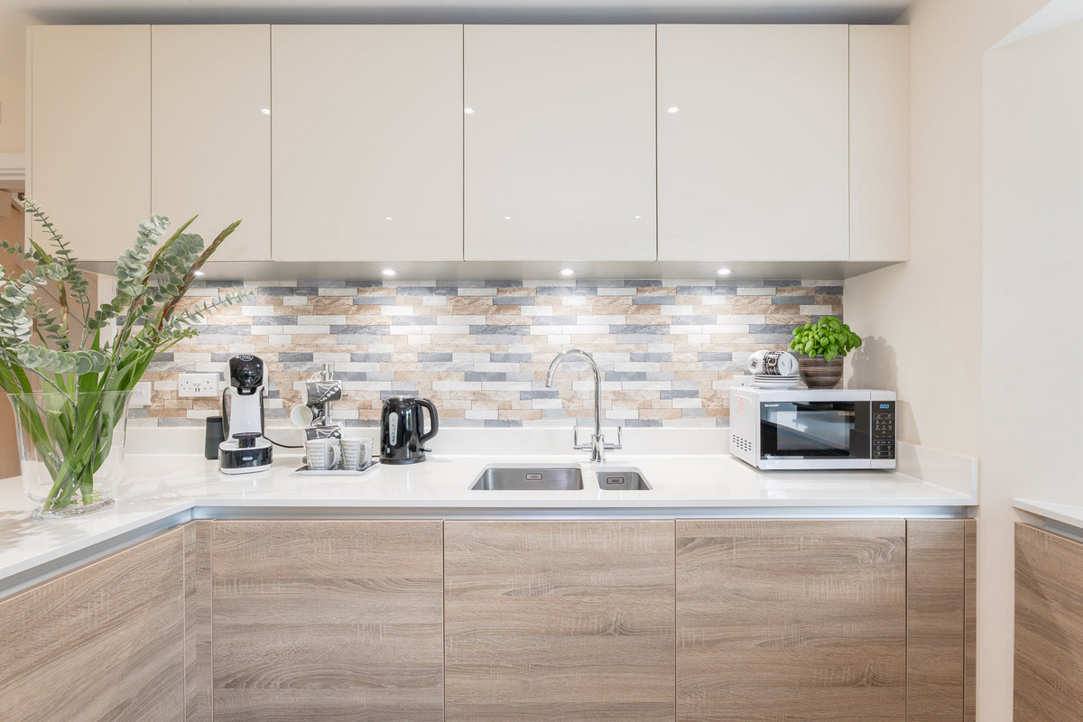 10, Cheesmer Way, Horsham photo 4