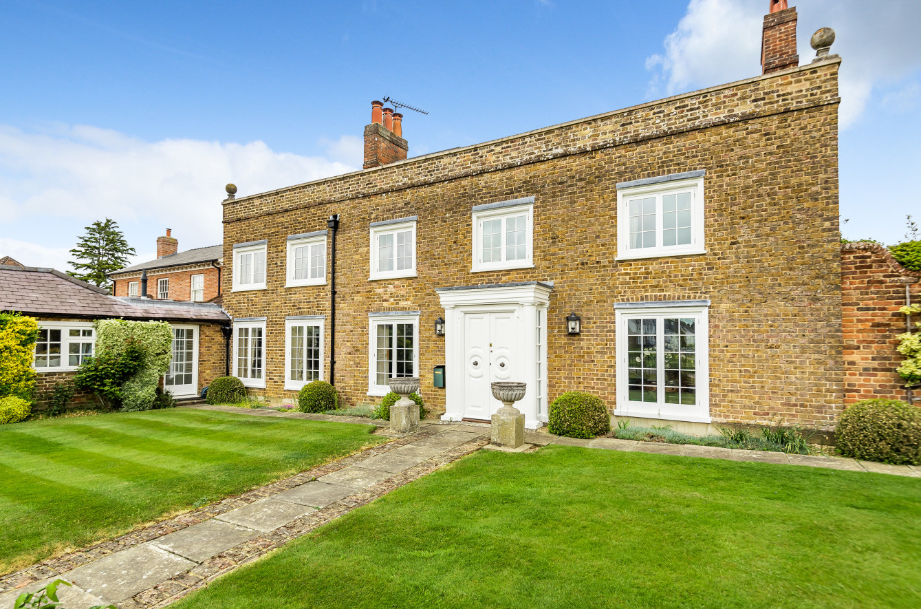 Photos of West Common, Gerrards Cross, Buckinghamshire SL9 61760813