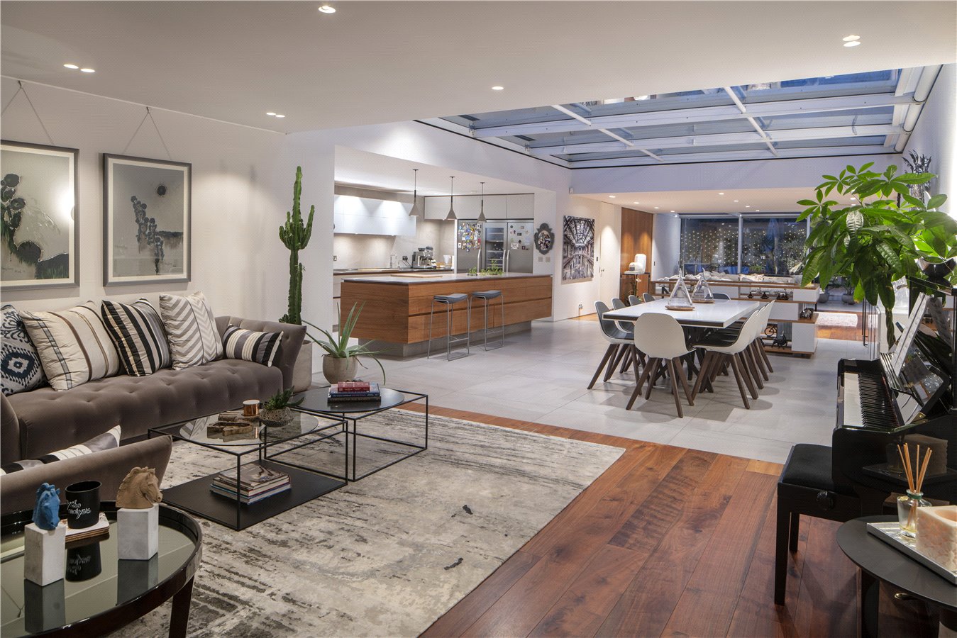 4 bedroom semi-detached new house for sale 0